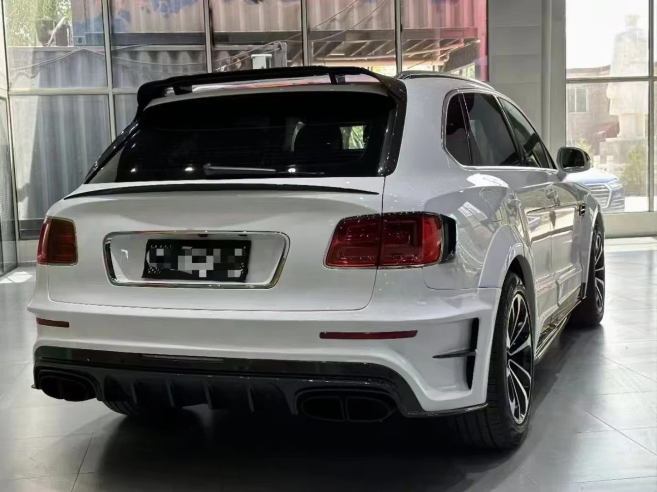 Mansory Style Body Kits for Excellent Quality Fast Delivery Dry Carbon Fiber Front Lip Side Skirt Diffuser Hood Fender